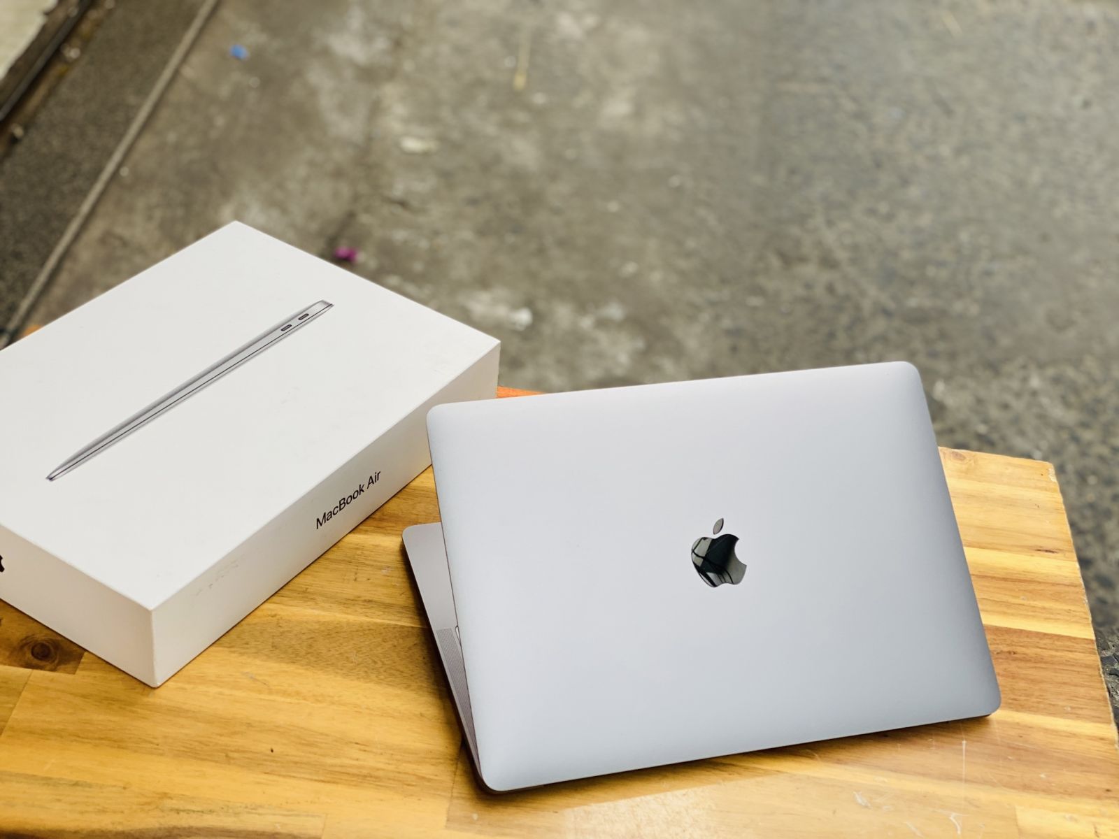 Macbook Air 2019/ Phiên Bản Intel Core i5/ 13.3in/ Retina